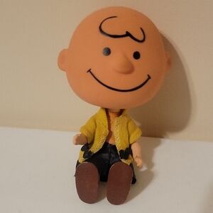 Peanuts Charlie Brown 4 1/2" Figure in Yellow Jacket and Black Shorts Vintage